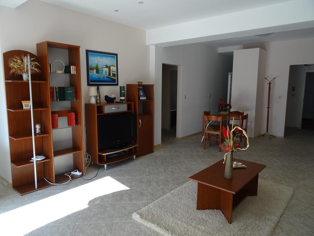 Club Topaz Apartments Neptun Kültér fotó