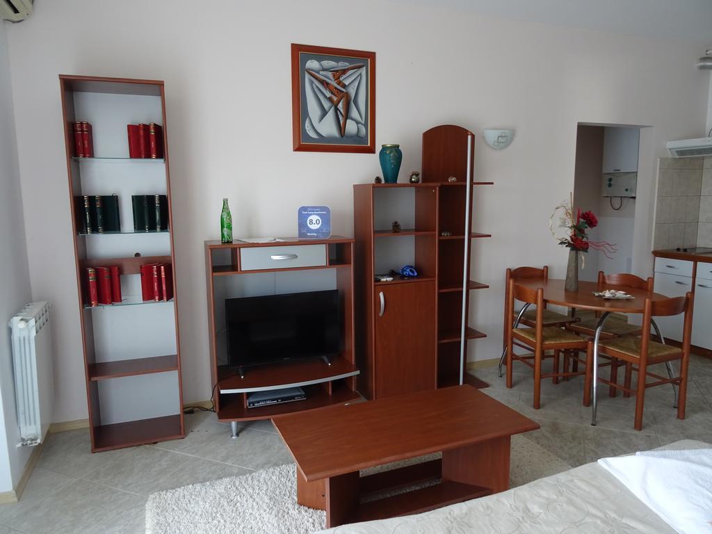 Club Topaz Apartments Neptun Kültér fotó