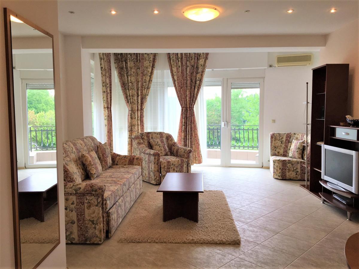 Club Topaz Apartments Neptun Kültér fotó